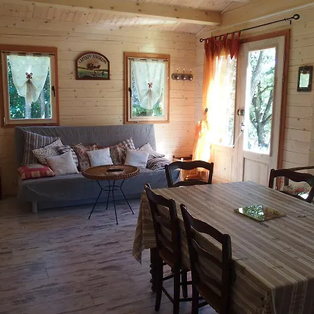 Chalets Du Bois De Vache Le Poet-Celard Exterior photo