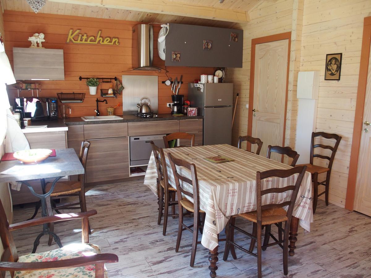 Du Bois De Vache Chalet